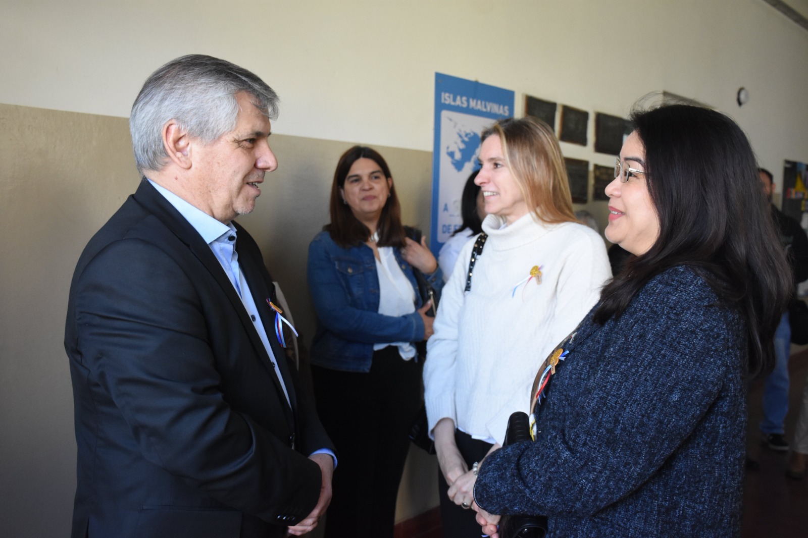 Britos participó de la visita de la embajadora de Filipinas a la Escuela N° 30