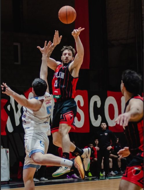 Buen salto inicial de Colón: se quedó con el primer chico de la final ante San Martín
