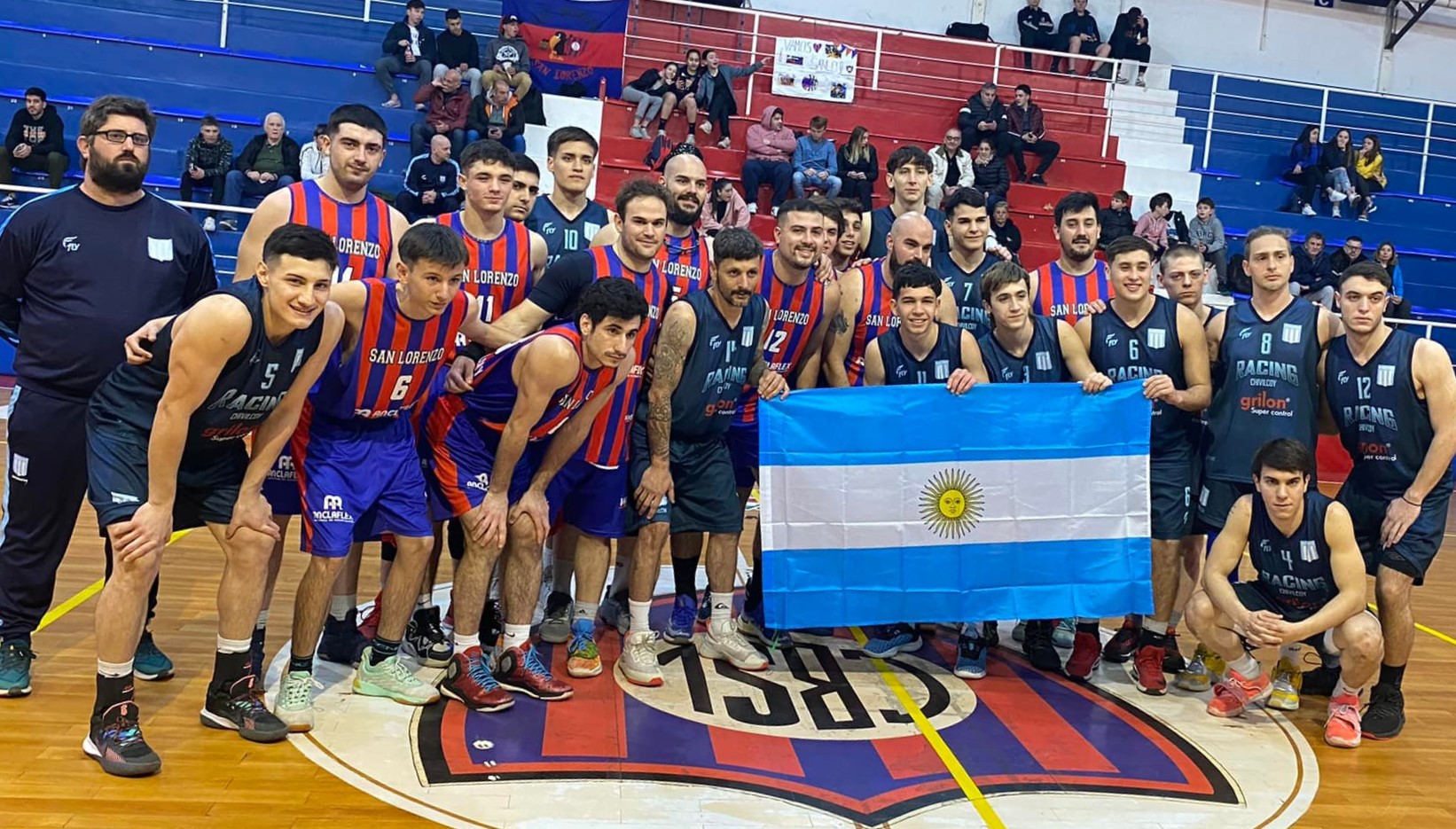 Racing se mantuvo arriba en el Torneo Apertura