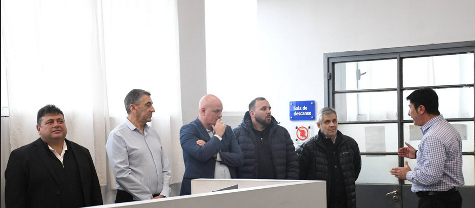 “Hoy uno de los temas que más preocupa a los vecinos es la seguridad y por eso nos ocupamos permanentemente”, expresó el jefe comunal