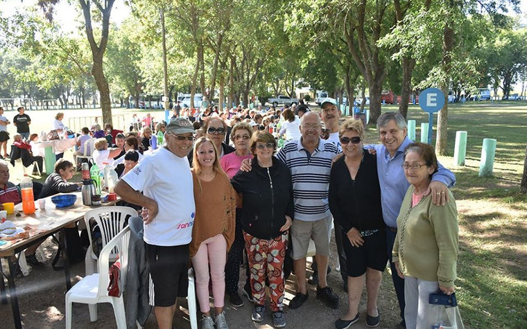 PAMI - Municipio
Desayuno con los adultos mayores que concurren a la colonia de verano