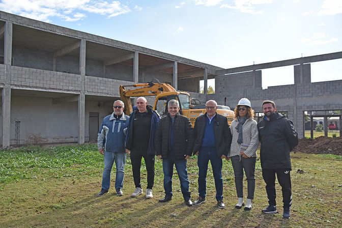 “Es un día histórico para Chivilcoy poder reactivar la obra del Polideportivo Municipal"