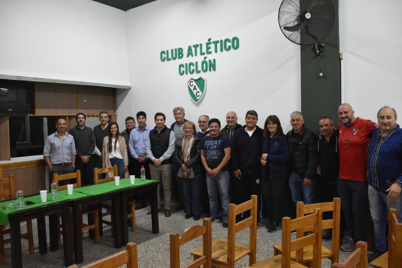 Continúan promocionando e instalando la aplicación de botones antipánico ‘con el objetivo de fortalecer la prevención’