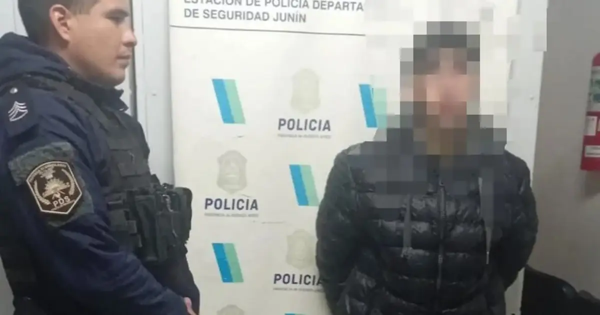 Junín: robaron un utilitario, lo abandonaron en el FONAVI y detuvieron a un joven