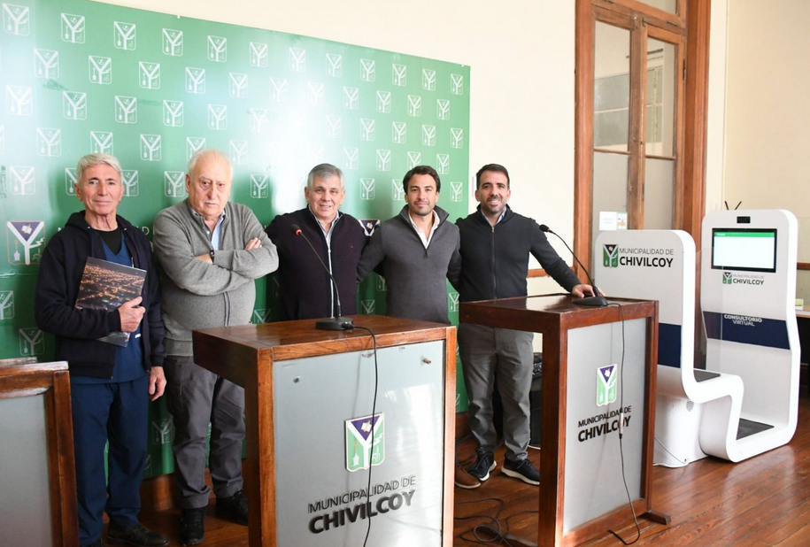 “Queremos brindar una herramienta concreta que permita a los chivilcoyanos consultar con un profesional sin tener que trasladarse estén donde estén”, consignó Britos