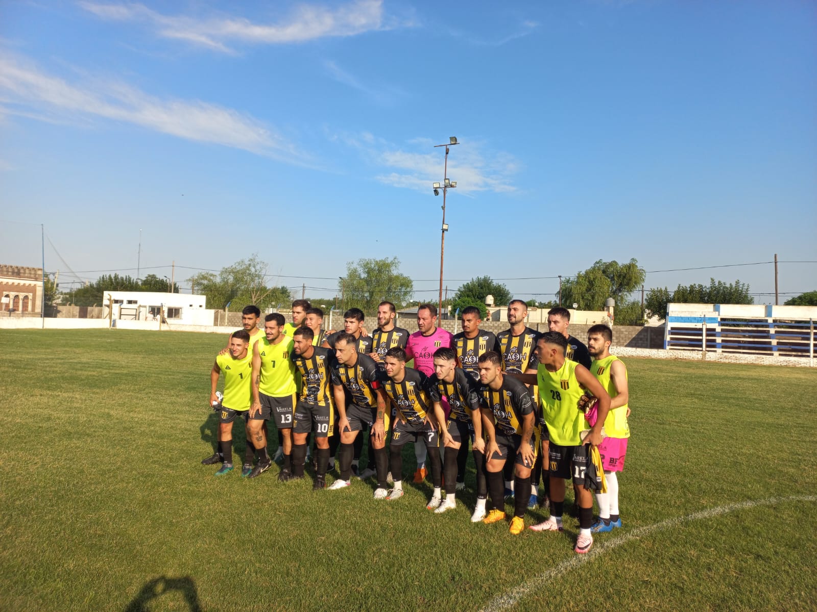 Florencio Varela por un resultado que le permita asegurar el 1 de la zona 6.