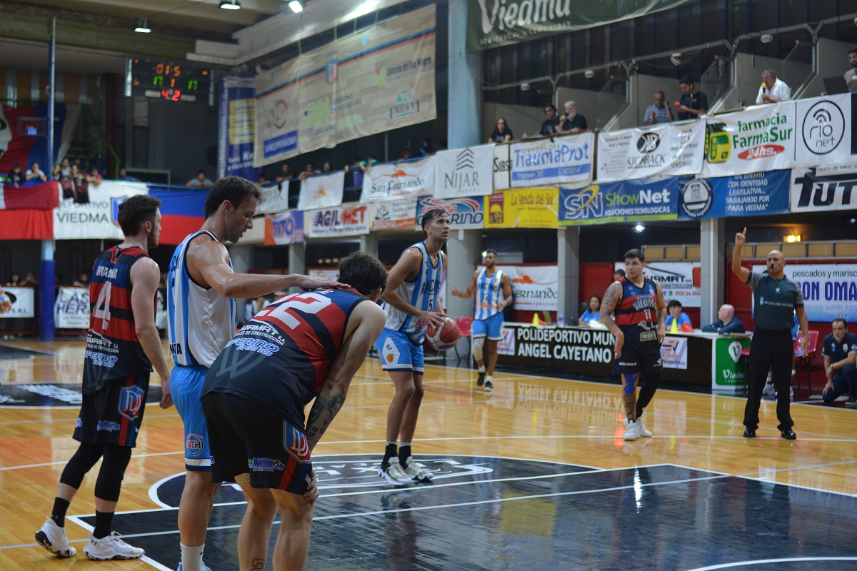Racing sacó chapa: venció al puntero a domicilio