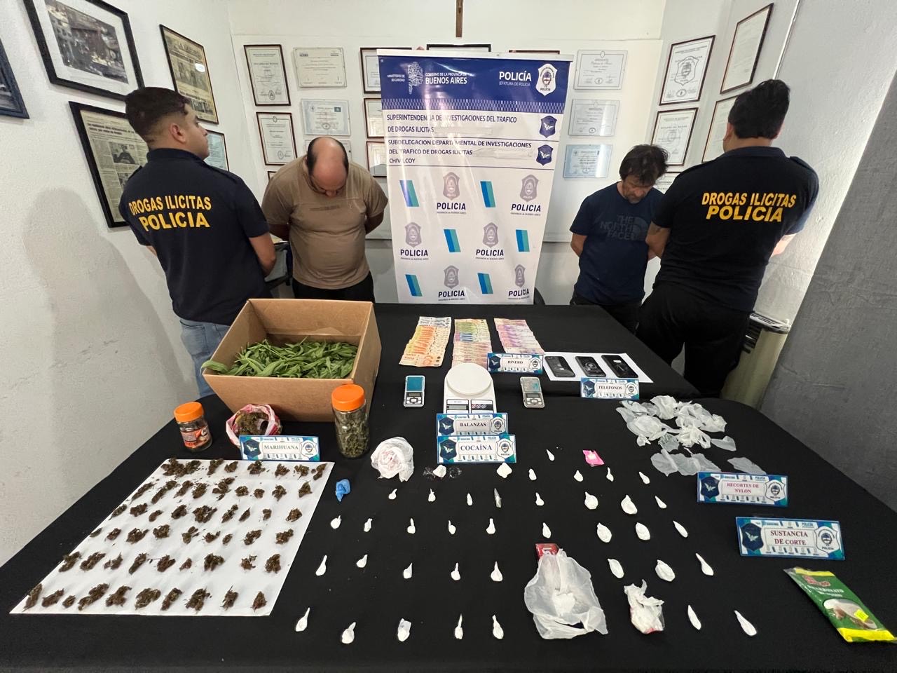 Dos personas aprehendidas por comercialización de estupefacientes tras cuatro allanamientos y secuestro tanto de cocaína como de marihuana