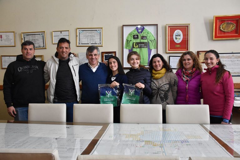 Campeonato Metropolitano
Reconocimiento a gimnastas chivilcoyanas: Carolina Parola y Lourdes Millán