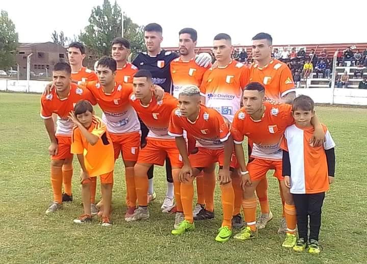 Alsina continúa mirando a todos desde arriba pero Varela y Once Tigres acortaron la distancia
