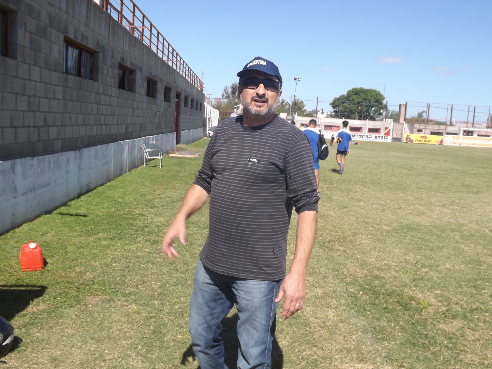 Oscar Buzzo
“Nunca hubiese pensado que íbamos a estar casi cien días sin patear una pelota, práctica