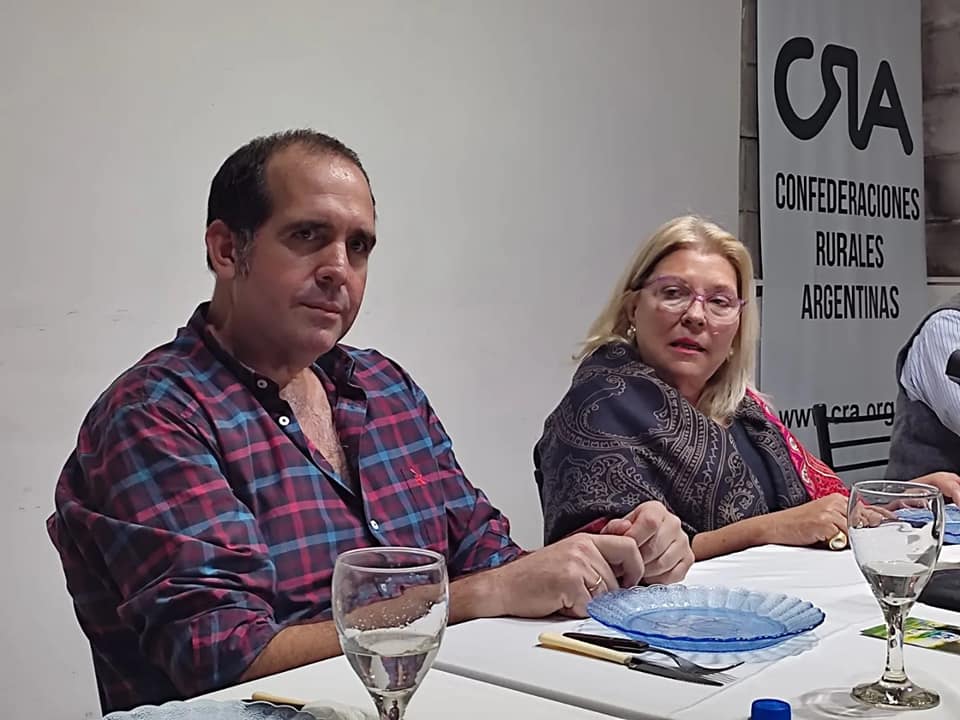 “La candidatura de Carrió obedece a dar una discusión seria y profunda"