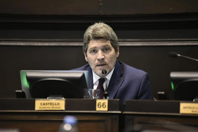 “Estamos viendo a dos gobiernos de salida que están agotando sus últimos recursos económicos"