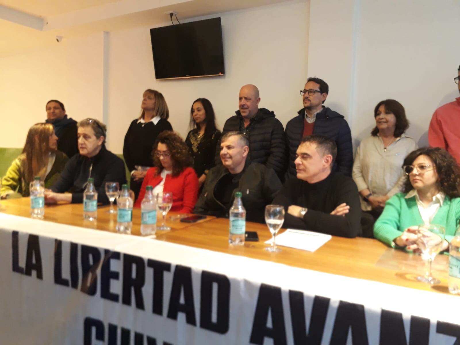 “Tenemos proyectos pero nuestra prioridad es escuchar a la gente”, señaló Oscar García