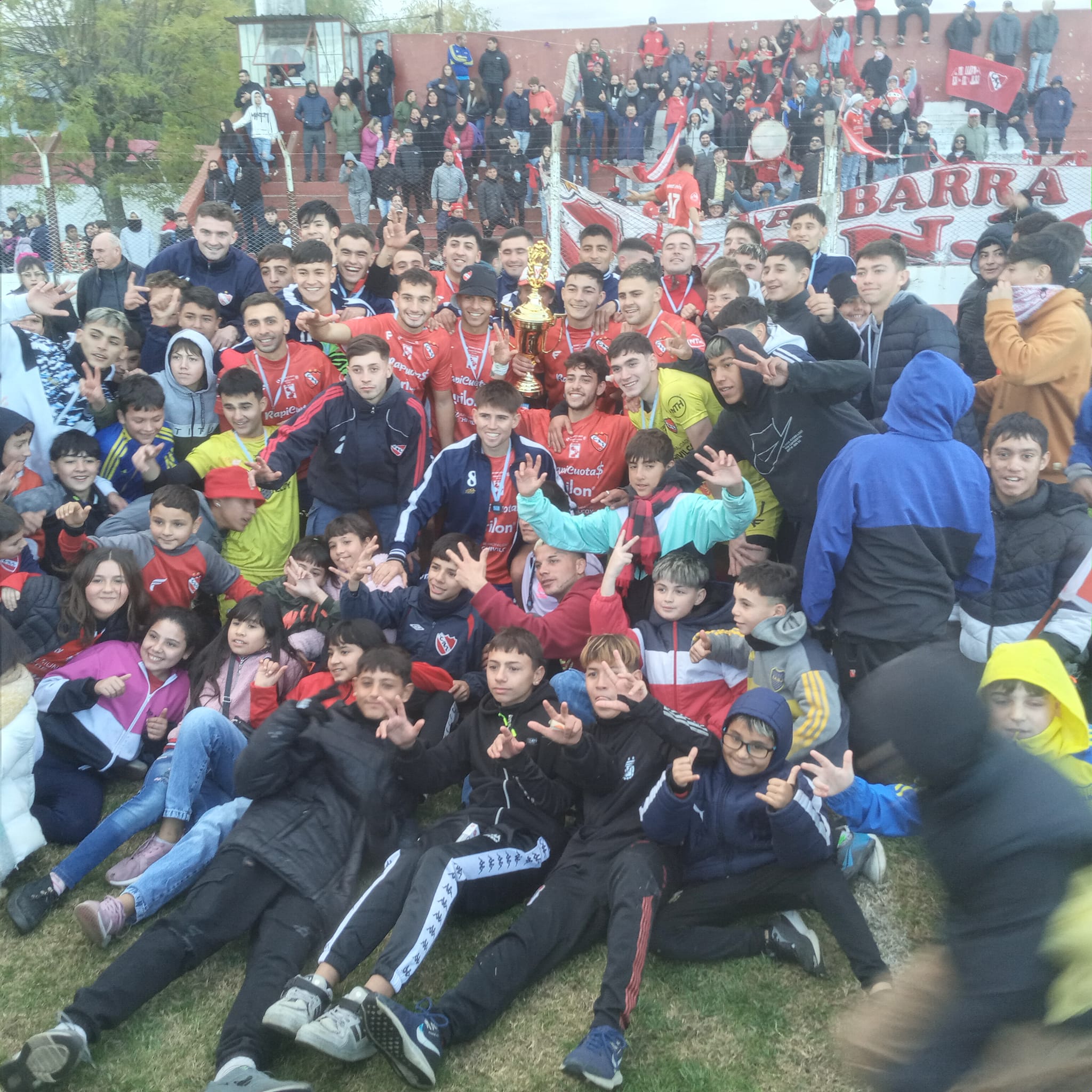 Independiente también ganó en su casa y extendió su reinado en la Primera División de la Liga Chivilcoyana .