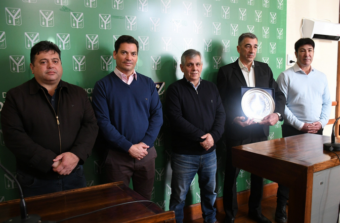 “Por su rango, podría haber ocupado cargos de mayor jerarquía en otros destinos, pero eligió trabajar en su ciudad”, valoró el intendente