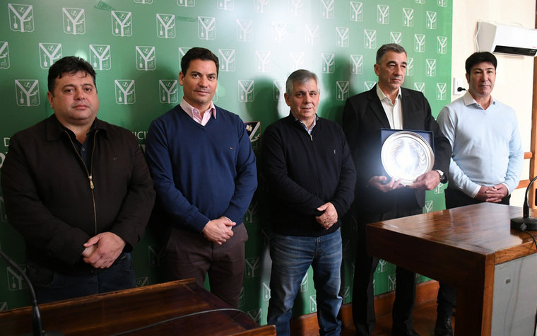 “Por su rango, podría haber ocupado cargos de mayor jerarquía en otros destinos, pero eligió trabajar en su ciudad”, valoró el intendente