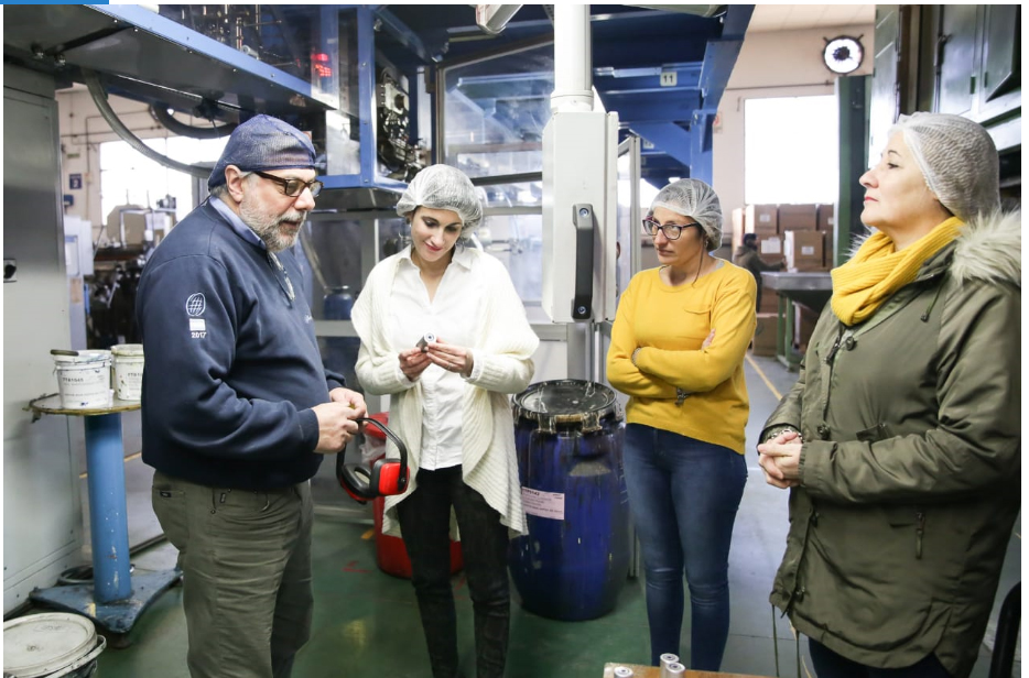 Recorrida industrial en la ex Supertap
Constanza Alonso en  Guala Closures “No hay desarrollo local