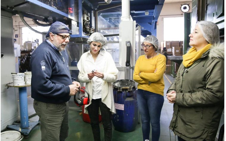 Recorrida industrial en la ex Supertap
Constanza Alonso en  Guala Closures “No hay desarrollo local