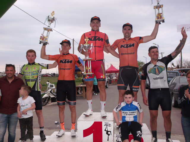 Ciclismo
Un Gran Premio de Chivilcoy con aroma a Naranjo