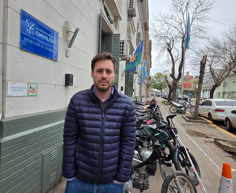 “A muchas de las motocicletas, ya las habíamos secuestrado anteriormente en distintos puntos de la ciudad, cumplieron el plazo de los sesenta días y vuelven a ponerle el caño de escape libre"