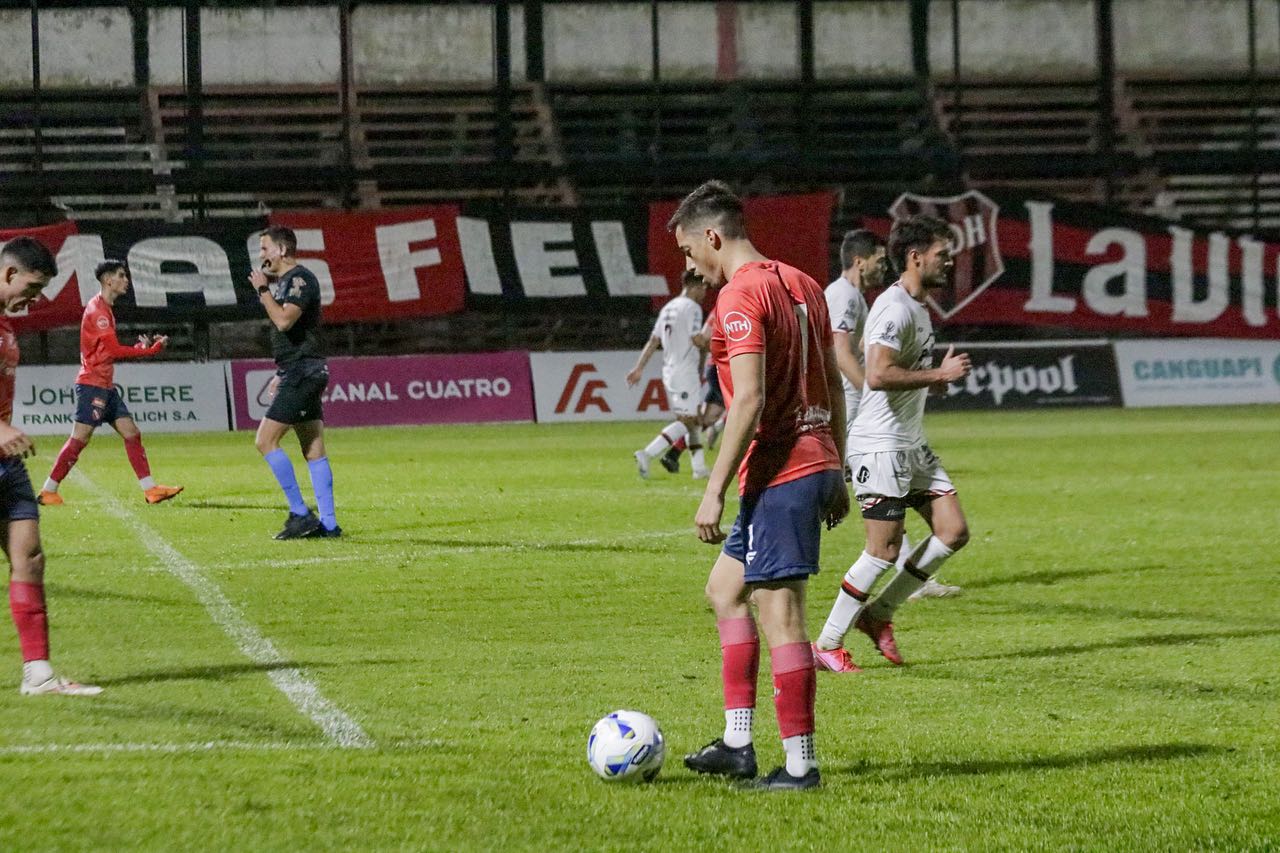 Douglas Haig los mira desde arriba e Independiente conserva el segundo puesto de la Zona