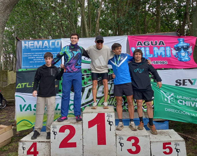 Nicolás González y Cecilio Giménez brillaron en la primera edición del Duatlón Rural