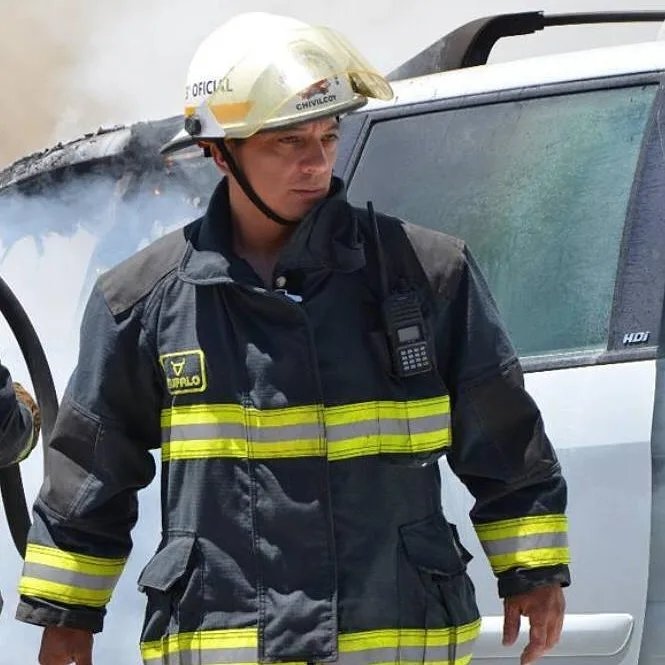 En éstos tiempos donde no cae una gota de agua hay que evitar prender fuego.