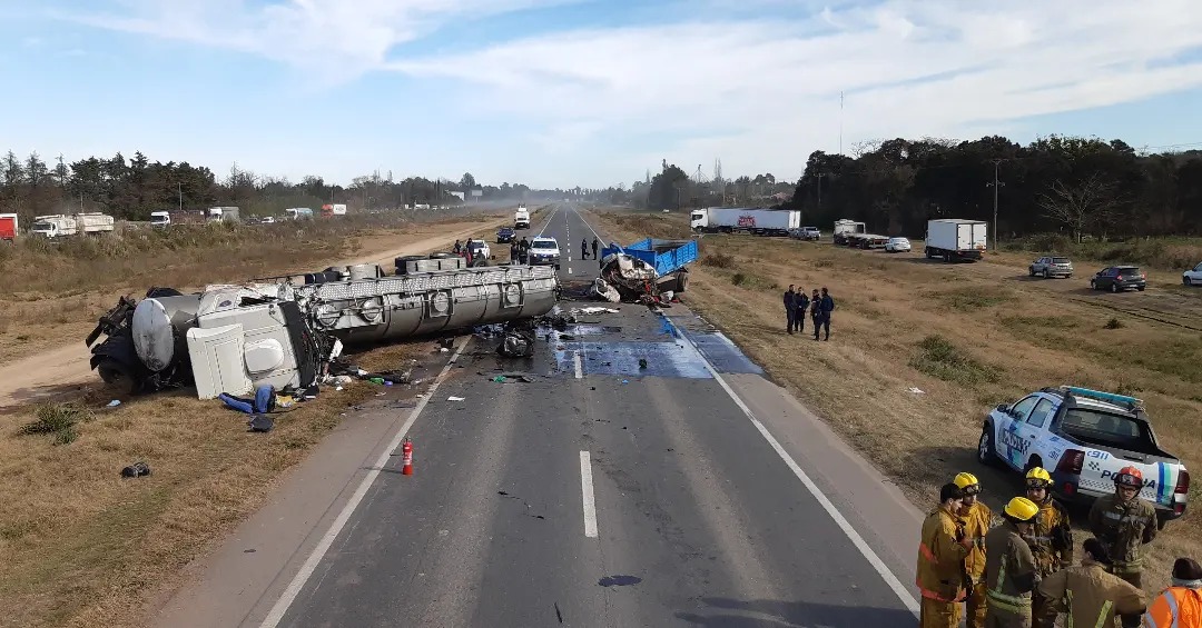Un muerto y dos heridos graves en siniestro sobre ruta 5.