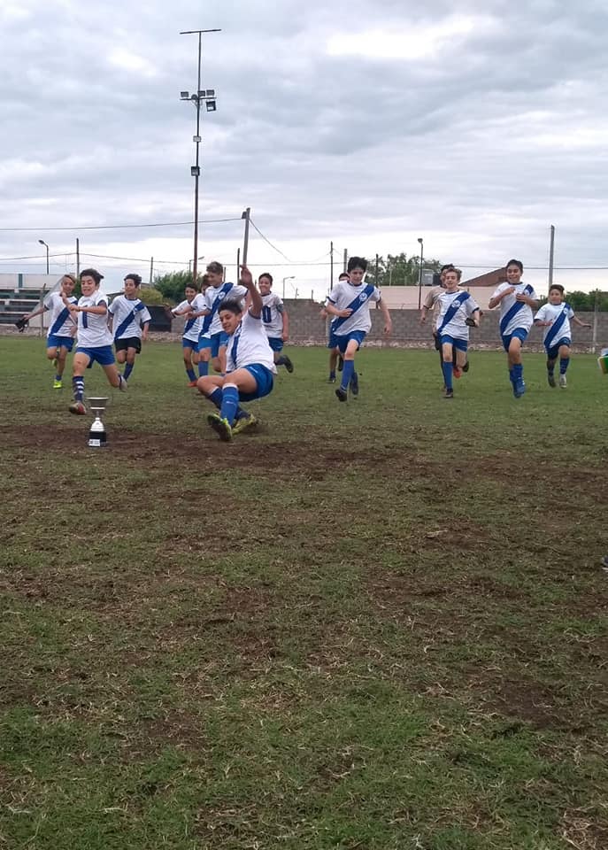 Fútbol: Jugaron la duodécima fecha del Torneo Clausura de Divisiones Inferiores y premiaron a Cerámi