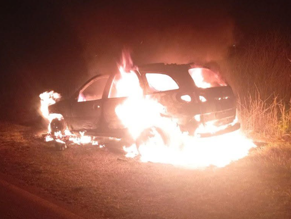 Dos incendios de vehículos causaron pérdidas totales en la Ruta 30 en cuestión de días