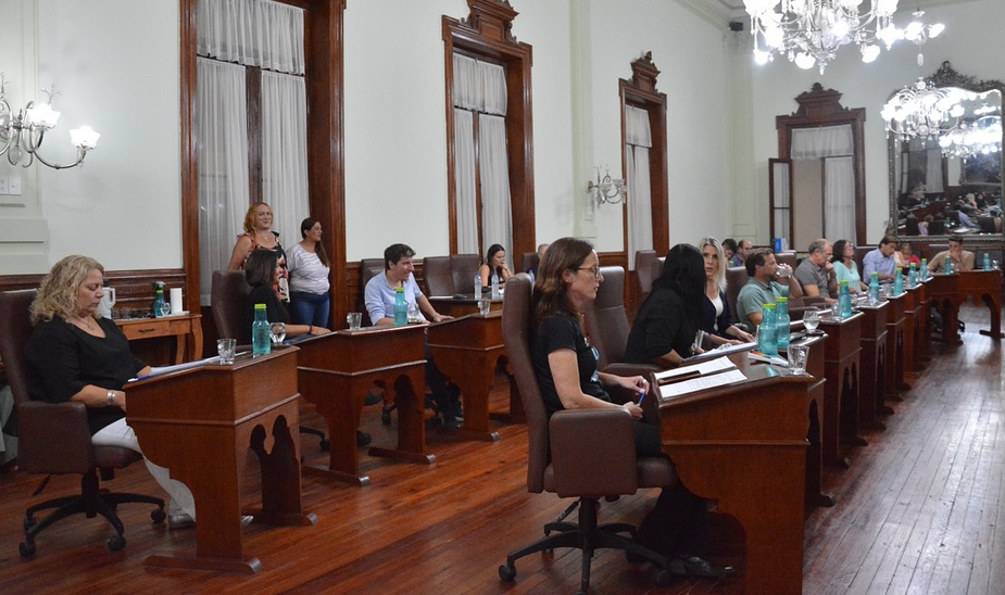 Proyectos de ordenanza, de adhesión y pedidos vecinales componen los 8 expedientes a tratar los concejales en una nueva sesión pública ordinaria.