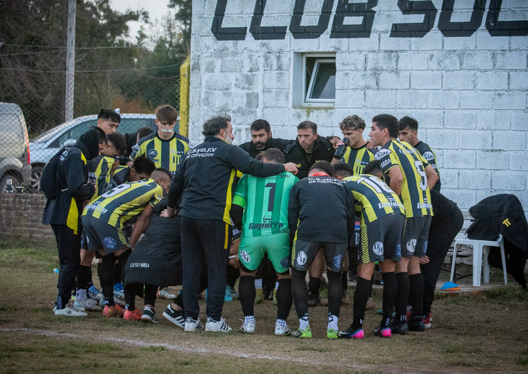Las finales del Torneo Apertura en junio y Colón arranca como anfitrión, Varela este domingo jugará por la Copa en su estadio