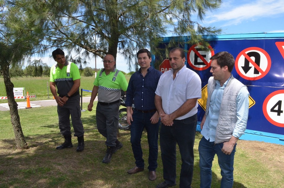 Por primera vez
Tomarán examen práctico a quien adquiera la licencia para motocicleta