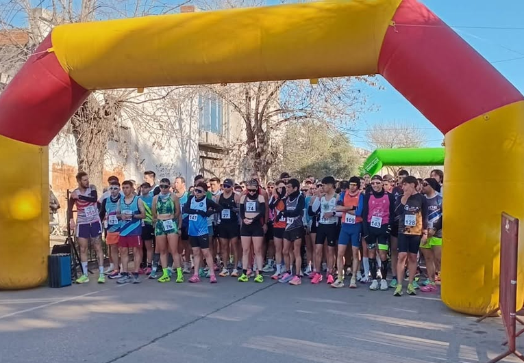 Melany Ilundain y Hernán Barbe brillaron en la 6° edición de FOD Corre en Chivilcoy