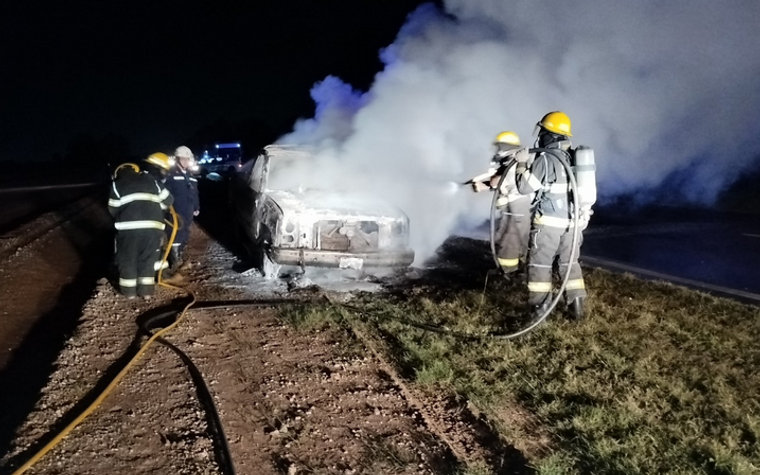 Para Héctor Alagia es “llamativa la cantidad de incendios vehiculares”, fenómeno que se mantiene aunque sin personas lesionadas.