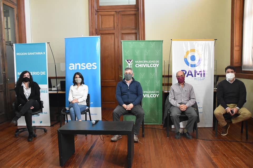 Comité Institucional de Crisis Sanitaria
Comercios con delivery y desdoblamiento de horario, entre l