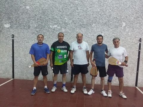 Pelota a Paleta
El Torneo Interno de Racing en la búsqueda de su campeón