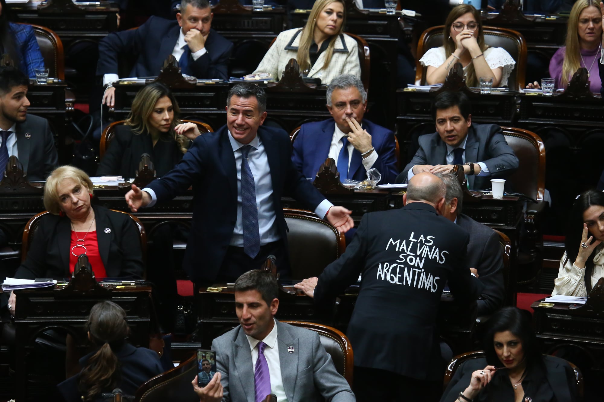 Negociaciones en Diputados: modificaciones en tierras y discapacidad para sumar apoyos