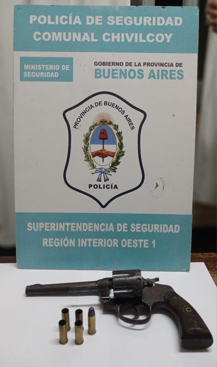 Tres personas fueron detenidas por lesiones, uso de arma blanca y arma de fuego