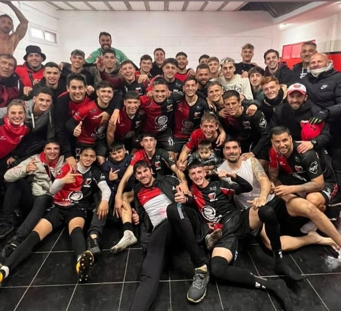 Colón y Florencio Varela se encontrarán en una definición de campeonato luego de 15 años