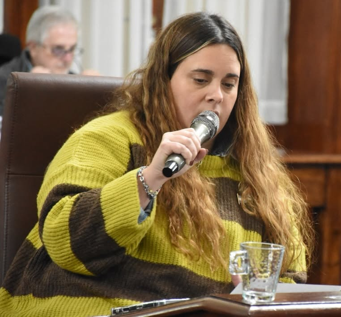 Concejal Rosario Galland: "Es necesario avanzar con el remate de chatarra en el corralón con el objetivo de recuperar recursos económicos y adquirir nueva maquinaria”