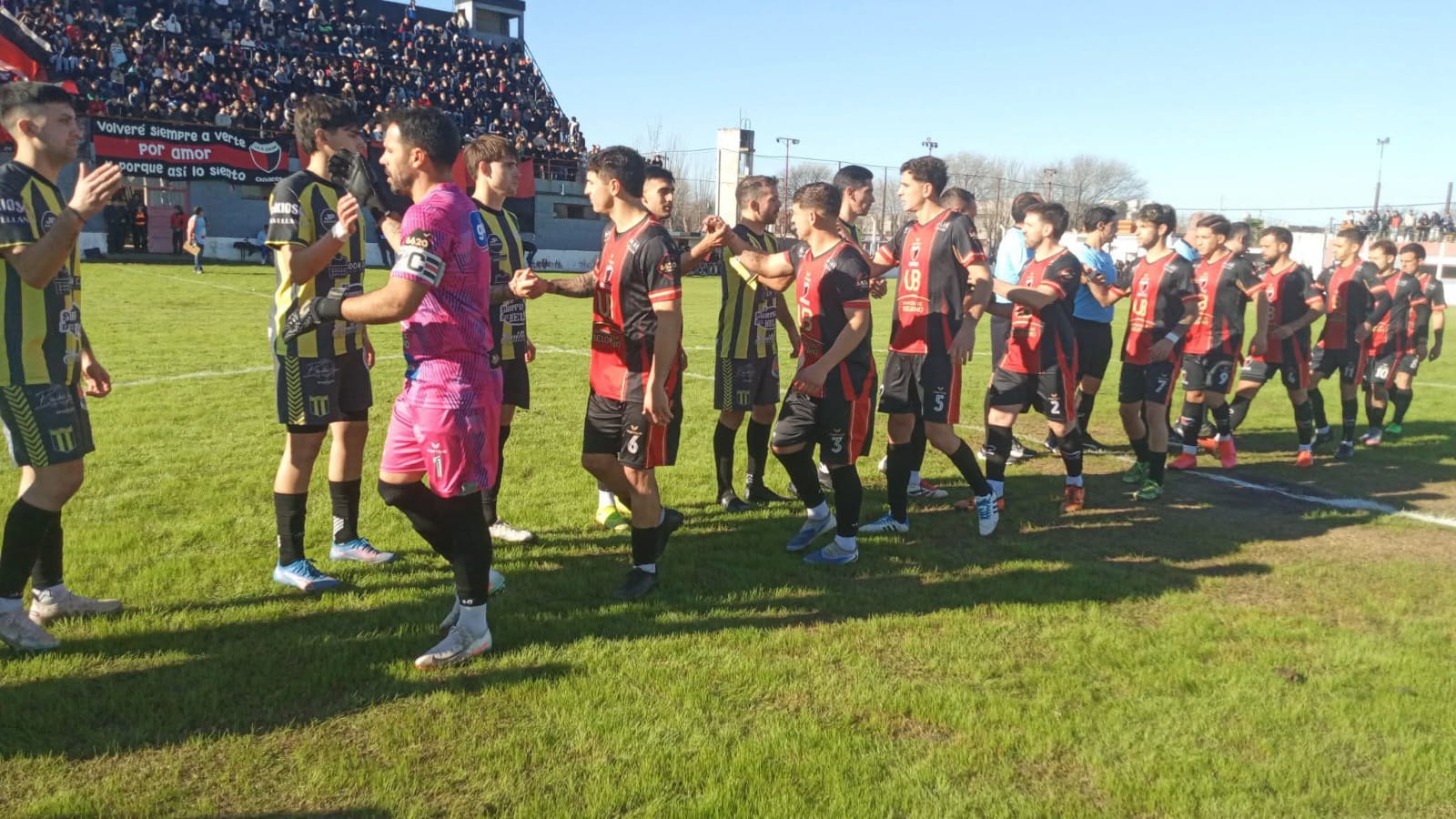 Sin ventajas en la ida, Colón y Varela empataron en la ida, todo se definirá en el segundo juego