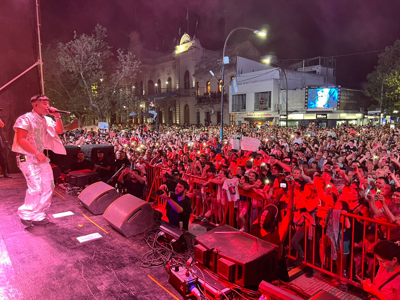Invitaron al acto oficial por el 170° aniversario de la ciudad, después de la celebración nocturna de este lunes.