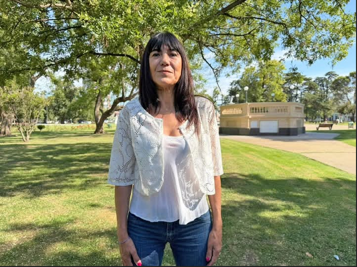 Cirello advirtió que ‘las cianobacterias son peligrosas porque muchas contienen tres tipos de toxinas’ y anunció ‘un sistema de señalización con banderas de colores tipo semáforo’