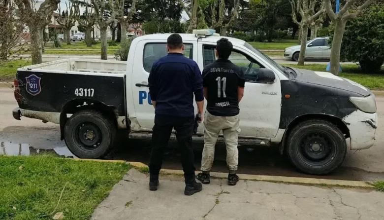 Claraz: detuvieron a un hombre armado que amenazó a alumnos y maestros en una escuela
