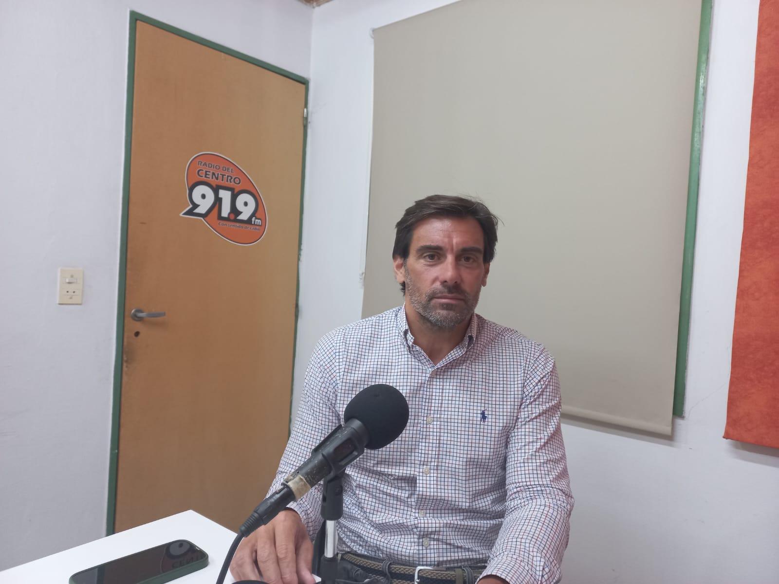 El concejal Martín Etcheverría avisó que insistirá con el proyecto que prevé ‘allanamientos en las casas de los infractores con escape libre’