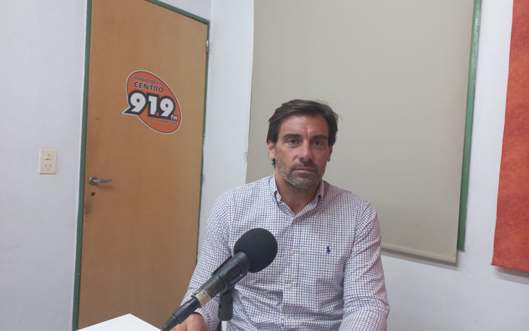 El concejal Martín Etcheverría avisó que insistirá con el proyecto que prevé ‘allanamientos en las casas de los infractores con escape libre’