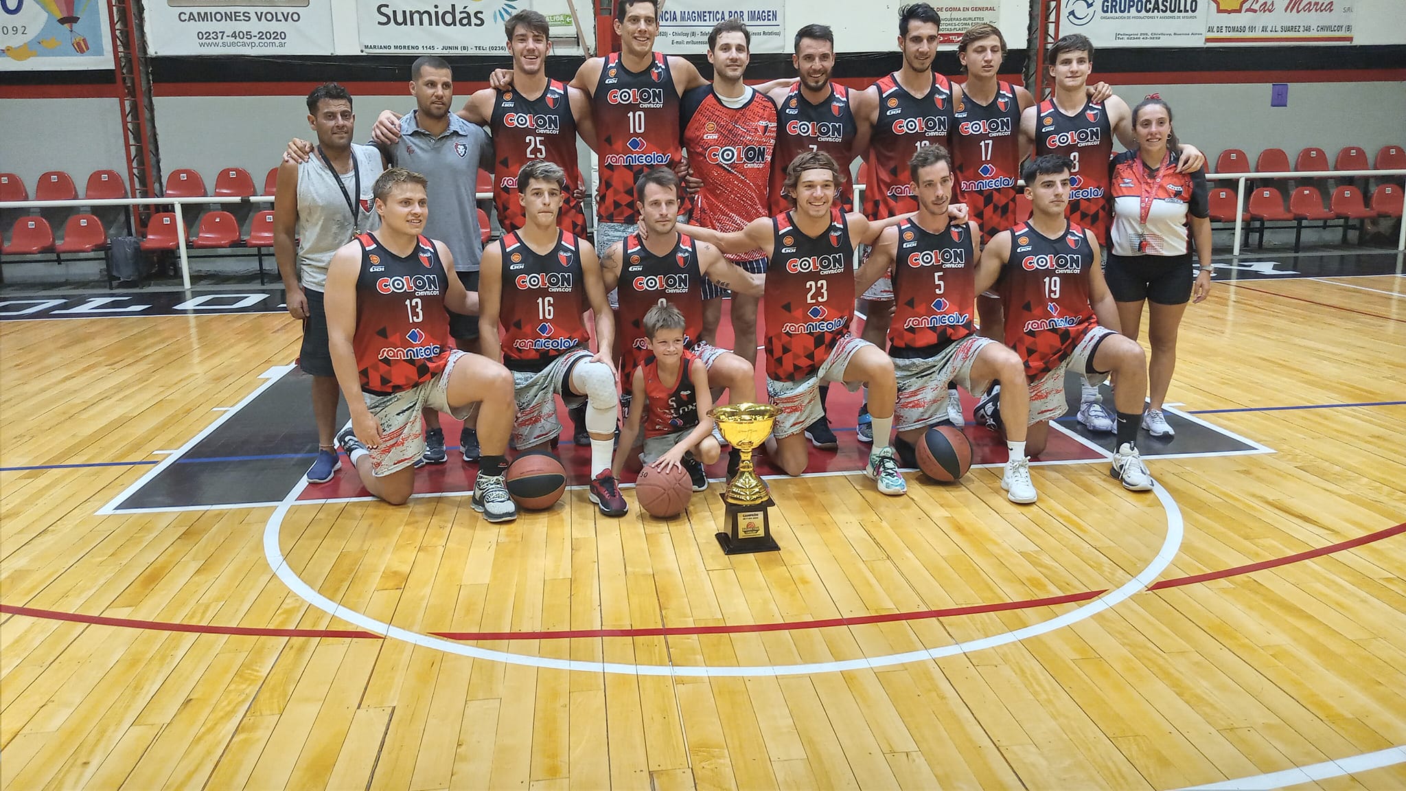 Colón y Gimnasia finalistas del Torneo Cuadrangular de Primera