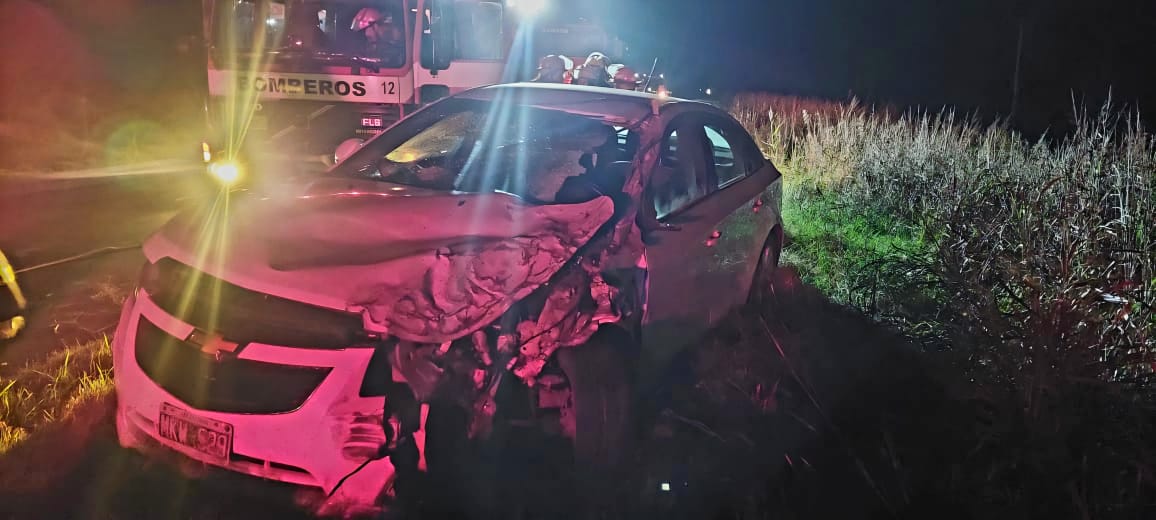 Violenta colisión frontal en Ruta Provincial Nº 51 con un herido de gravedad.
